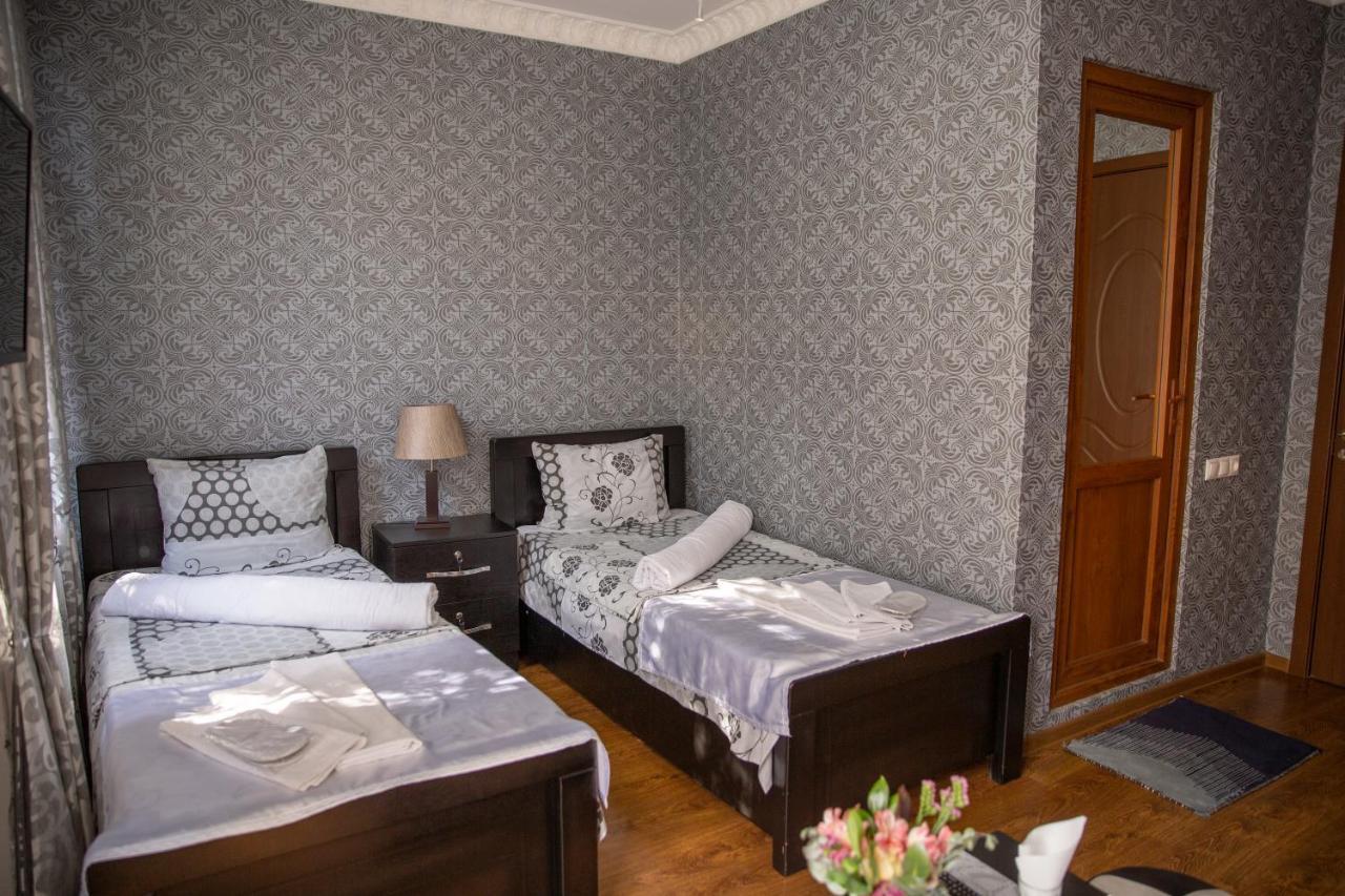 Family Hotel Kolorit Old Tbilisi Eksteriør billede